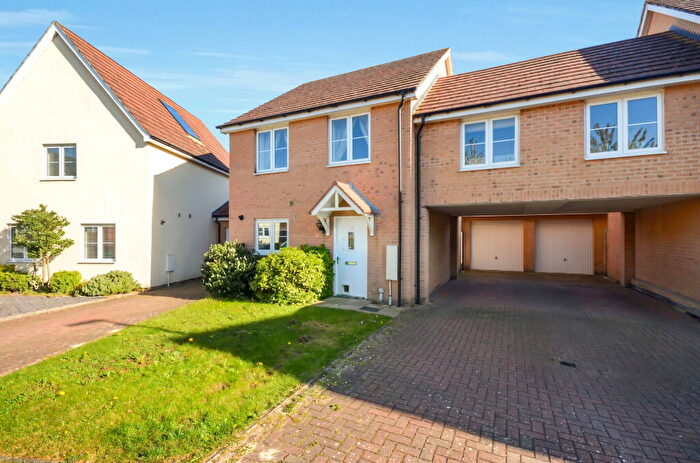 3 Bedroom Link Detached House For Sale In Strachey Close, Saffron Walden, CB10