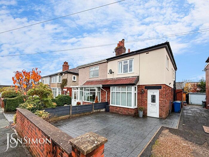 3 Bedroom Semi Detached House To Rent In Southfield Road, Holcombe Brook, Bury, BL0
