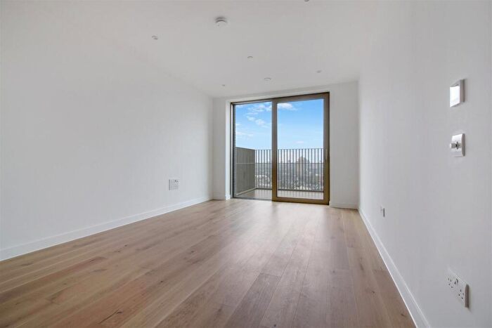 1 Bedroom Apartment To Rent In Station Road, Tottenham Hale, N17