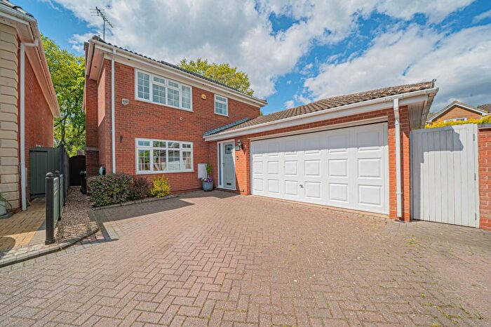 4 Bedroom Detached House For Sale In Burgess Croft, Solihull, B92