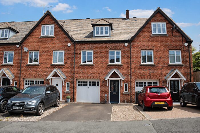 3 Bedroom Terraced House For Sale In Eastgate, Macclesfield, Cheshire, SK10