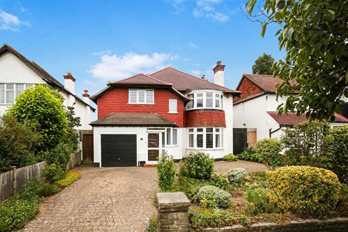 4 Bedroom Detached House For Sale In Arundel Road, Cheam, Sutton, SM2