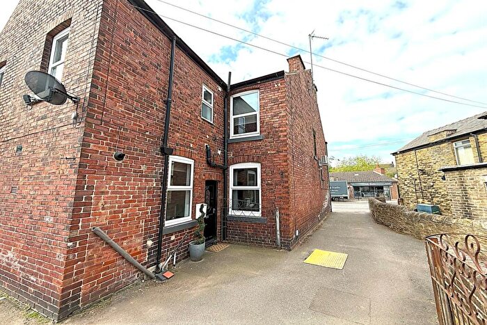 2 Bedroom End Of Terrace House To Rent In High Street, Sheffield, S20