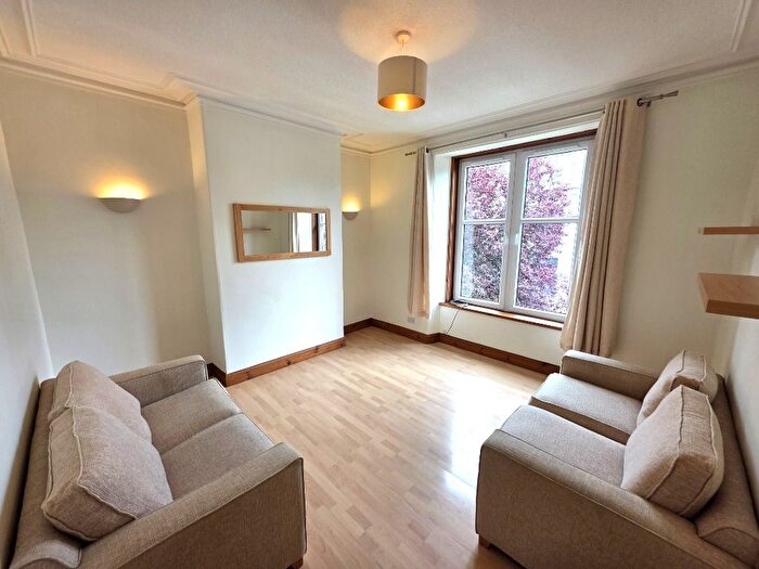1 Bedroom Flat To Rent In Hartington Road, West End, Aberdeen, AB10