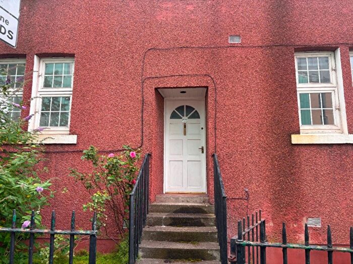 2 Bedroom Flat To Rent In Abbey Lane, Abbeyhill, Edinburgh, EH8