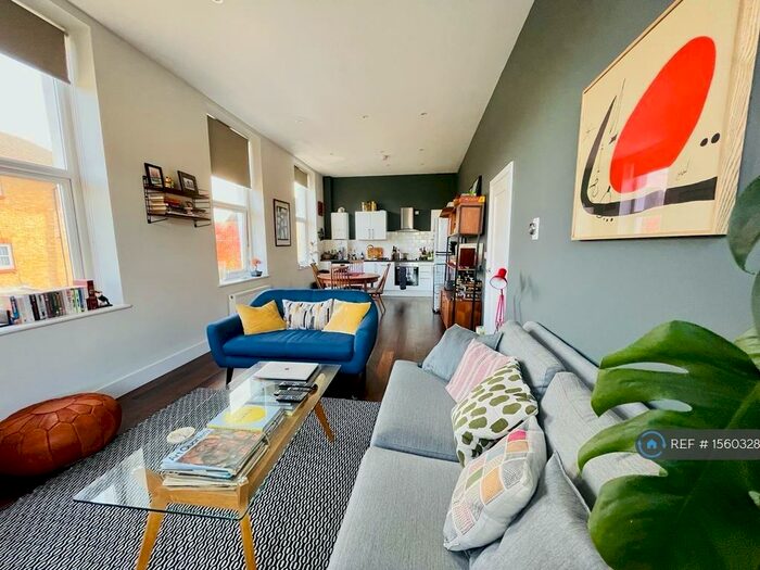 2 Bedroom Flat To Rent In The Alliance, London, SE15