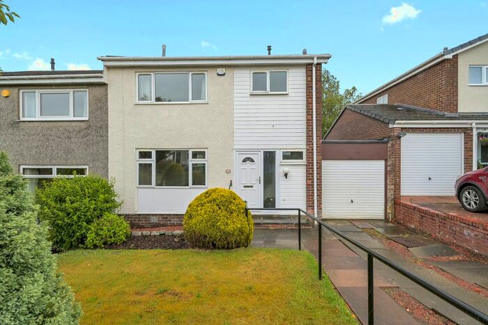 3 Bedroom End Of Terrace House For Sale In Threipmuir Avenue, Balerno, EH14