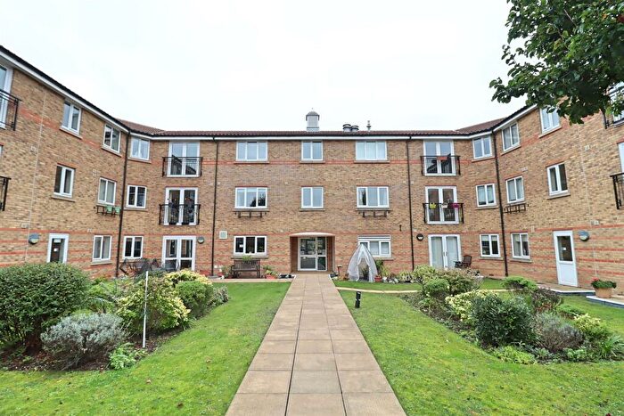 2 Bedroom Retirement Property For Sale In Nottage Crescent, Braintree, CM7