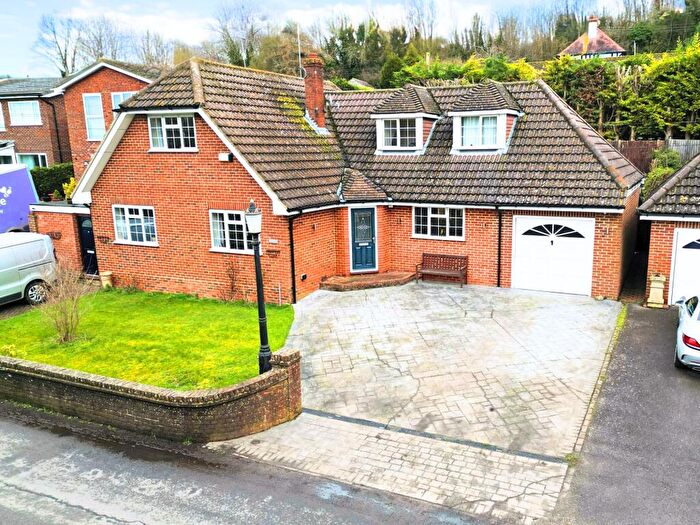4 Bedroom Detached House To Rent In Highsted Valley, Rodmersham, ME9