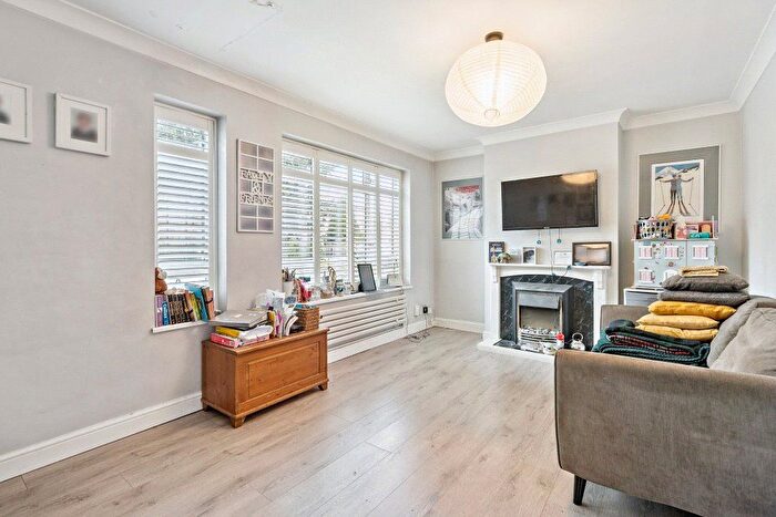 3 Bedroom End Of Terrace House For Sale In Ash Grove, Harefield, UB9