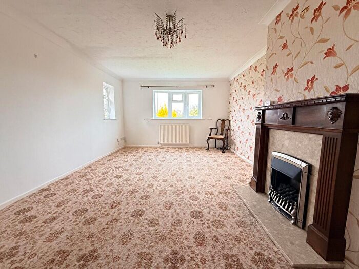 3 Bedroom Detached Bungalow For Sale In Norwich Road, Attleborough, Norfolk, NR17