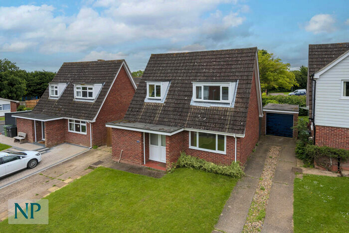 3 Bedroom Chalet For Sale In Cambridge Way, Bures Hamlet, CO8