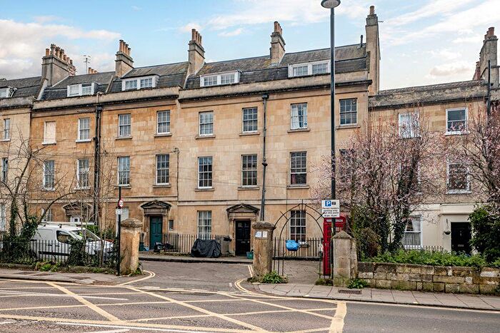 1 Bedroom Apartment To Rent In The Garden Flat, Kensington Place, Bath, BA1
