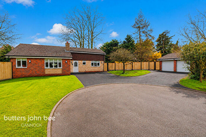 3 Bedroom Detached Bungalow For Sale In Rowley Bank Gardens, Stafford, ST17