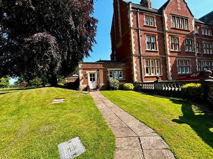 1 Bedroom Flat To Rent In East Wing, Caldecote Hall, Nuneaton, CV10