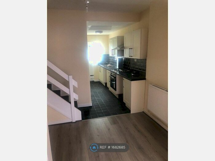2 Bedroom Terraced House To Rent In Holmes Street, Liverpool, L8