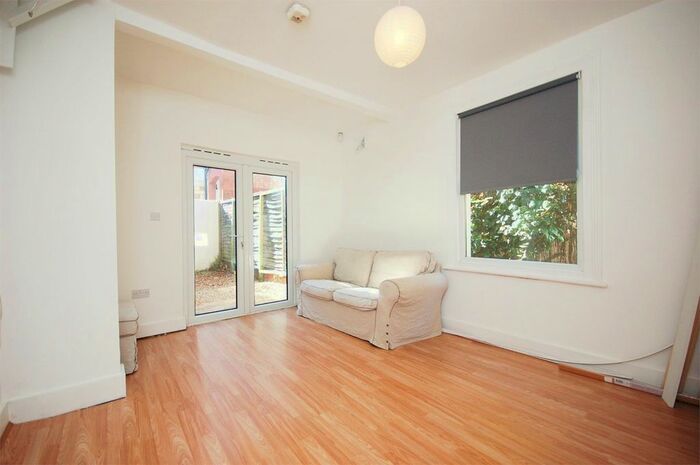 2 Bedroom Maisonette To Rent In St Marys Road, Harlesden, NW10
