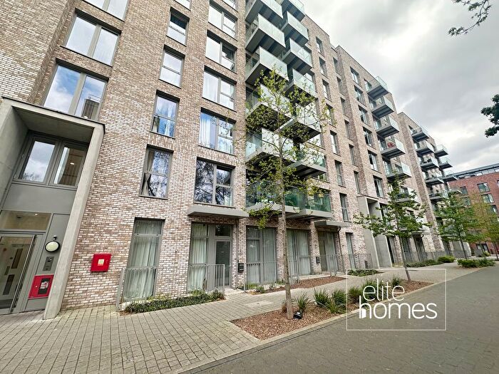 2 Bedroom Flat To Rent In Ironworks Way, London, E13