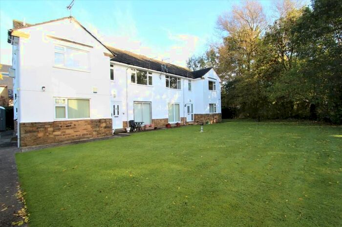 2 Bedroom Flat To Rent In Tranfield Court, Guiseley, Leeds, West Yorkshire LS20