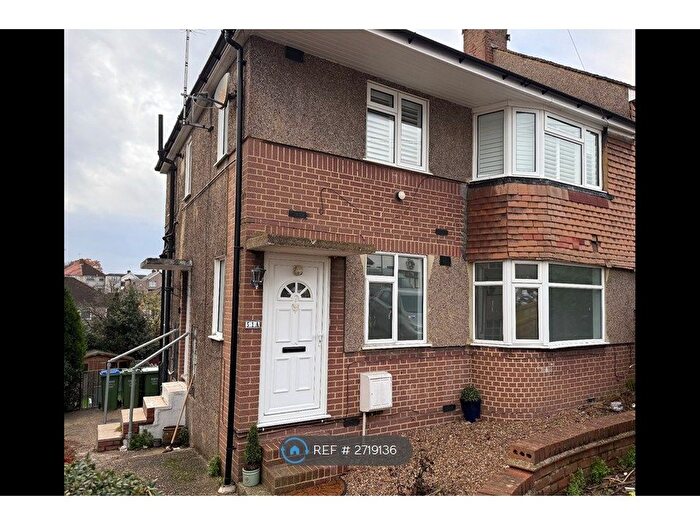 2 Bedroom Maisonette To Rent In Castleton Avenue, Bexleyheath, DA7