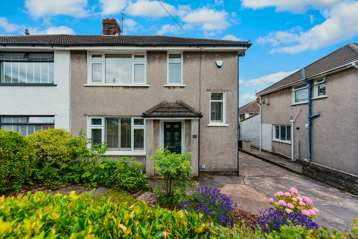 3 Bedroom Semi-Detached House To Rent In Mayflower Avenue, Llanishen, CF14