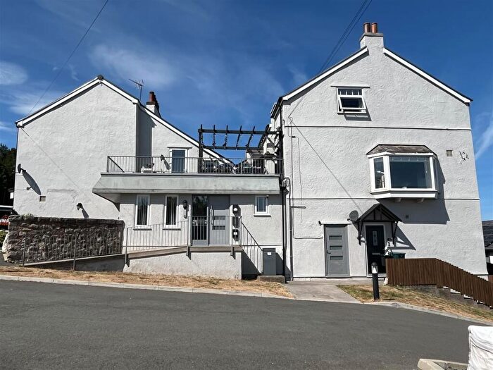 2 Bedroom Apartment For Sale In Abergele Road, Llanddulas, Abergele, LL22