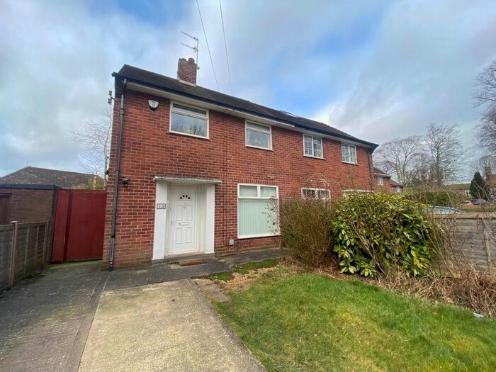 2 Bedroom Property To Rent In Sandringham Green, Moortown, Leeds, LS17