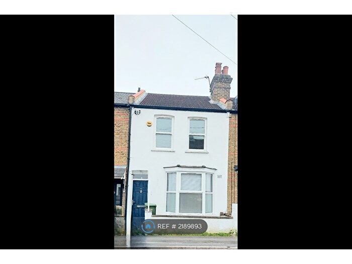 2 Bedroom Terraced House To Rent In Longfellow Road, Worcester Park, KT4