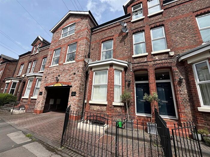 2 Bedroom Apartment To Rent In Altrincham Road, Wilmslow, SK9