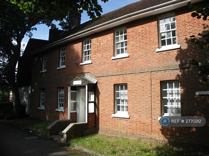 1 Bedroom Flat To Rent In Westfield House, Southampton, SO18