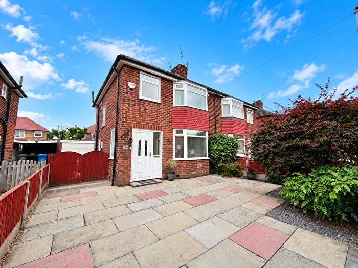 3 Bedroom Semi-Detached House For Sale In Beech Road, Sale, Trafford, M33