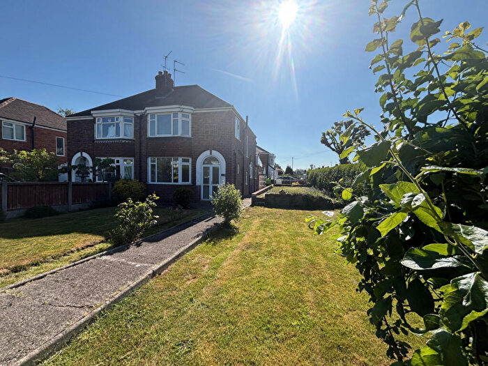 3 Bedroom Semi-Detached House To Rent In Sandon Road, Stafford, ST16