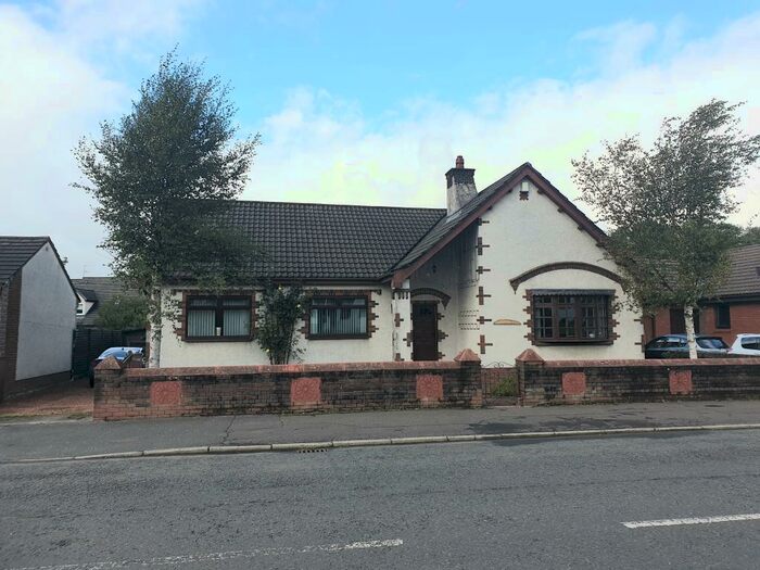 3 Bedroom Bungalow To Rent In Newton Street, Catrine, KA5