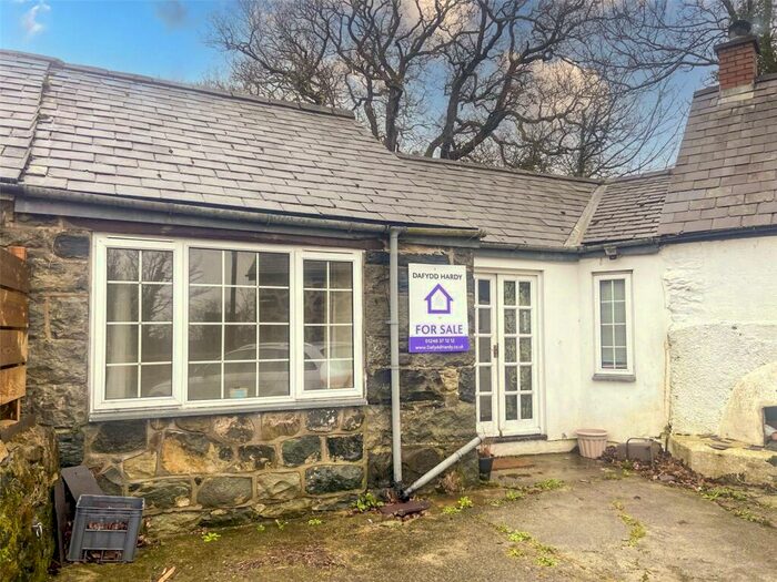 2 Bedroom Bungalow For Sale In Talybont, Bangor, Gwynedd, LL57