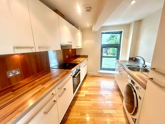 2 Bedroom Flat For Sale In Rocky Lane South, Wirral, CH60
