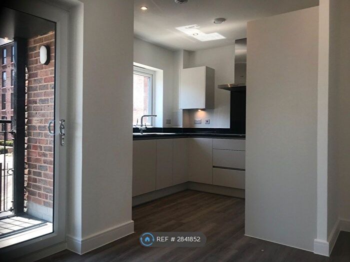 2 Bedroom Flat To Rent In Mill Lane, Maidstone, ME14