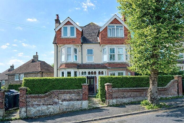 3 Bedroom Flat For Sale In Elmstead Road, Bexhill-On-Sea, TN40
