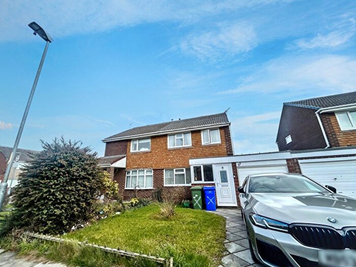 3 Bedroom Semi Detached House For Sale In Curlew Way, Blyth, NE24