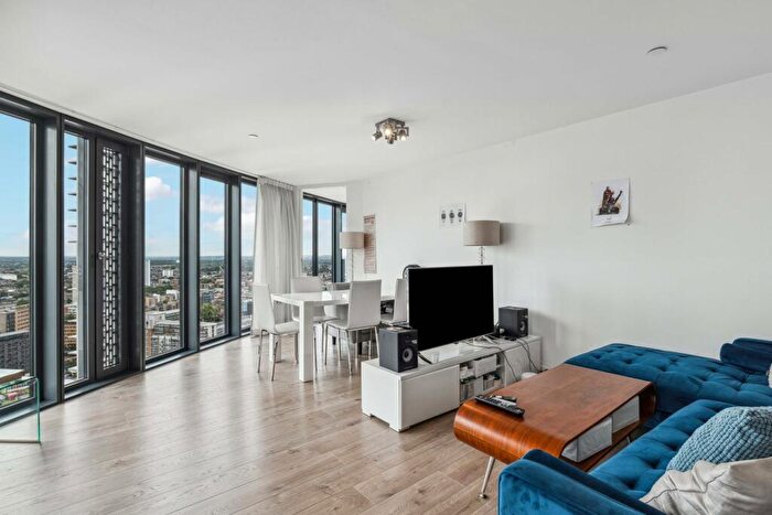 3 Bedroom Apartment To Rent In Unex Tower, Station Street, E15