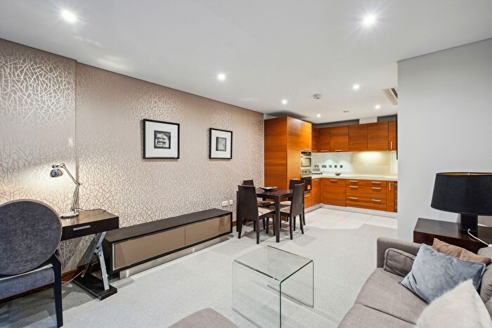 2 Bedroom Flat To Rent In Burnelli Building, Queenstown Road, SW11