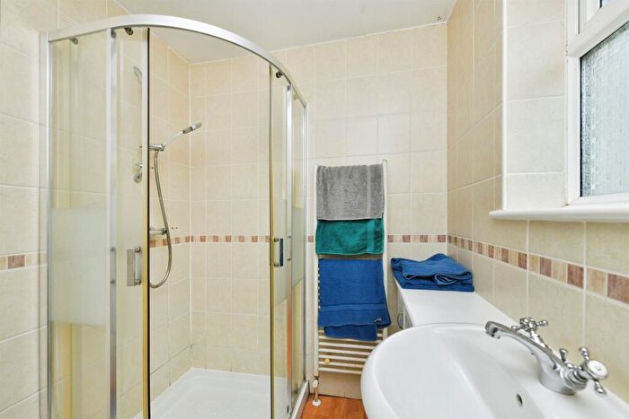 2 Bedroom Flat For Sale In Cressbrook Drive, Plymouth, PL6