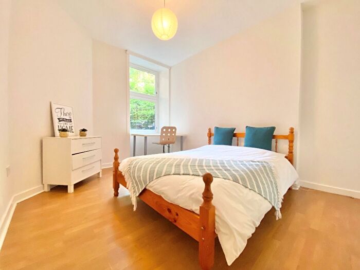 3 Bedroom Flat To Rent In White Street, Hyndland, Glasgow, G11
