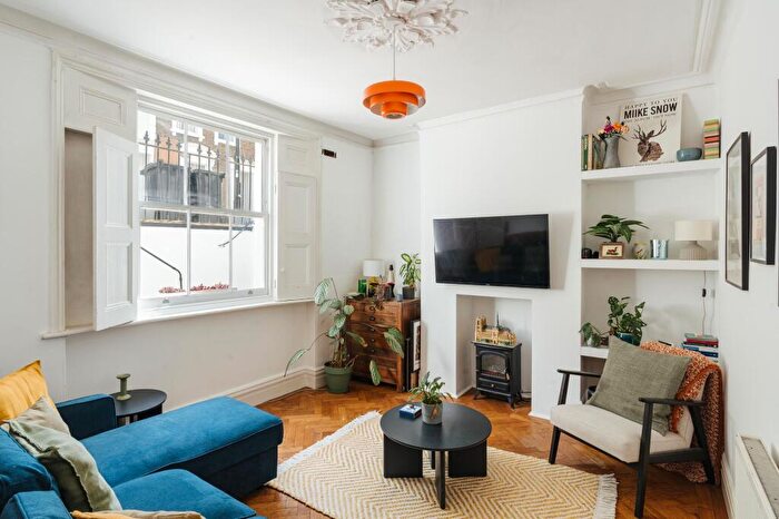 1 Bedroom Apartment For Sale In Fremont Street, Victoria Park, E9