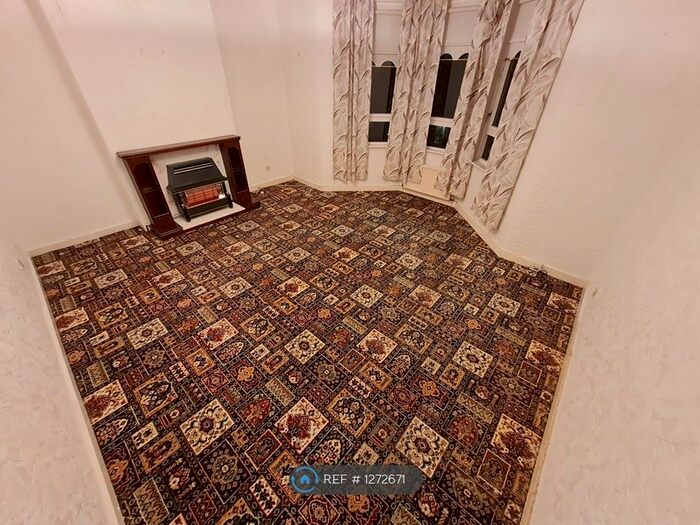 2 Bedroom Flat To Rent In Don Street, Glasgow G33