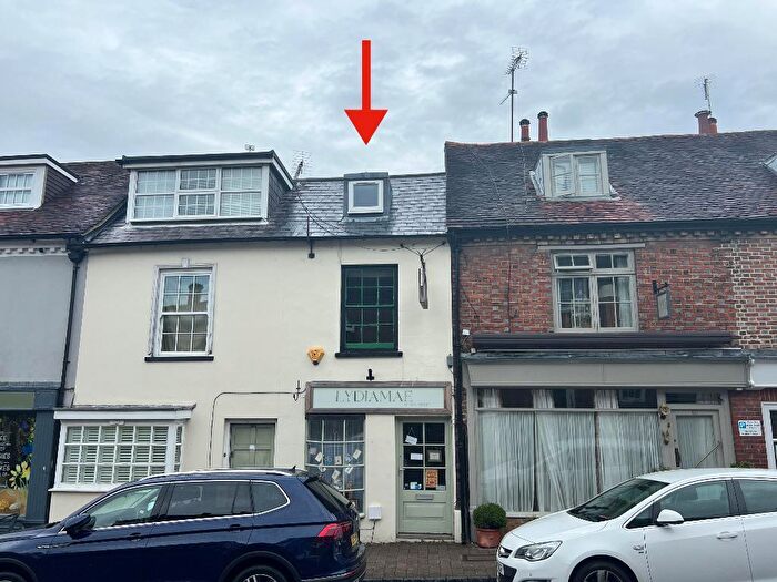 1 Bedroom Flat To Rent In High Street, Steyning, West Sussex, BN44