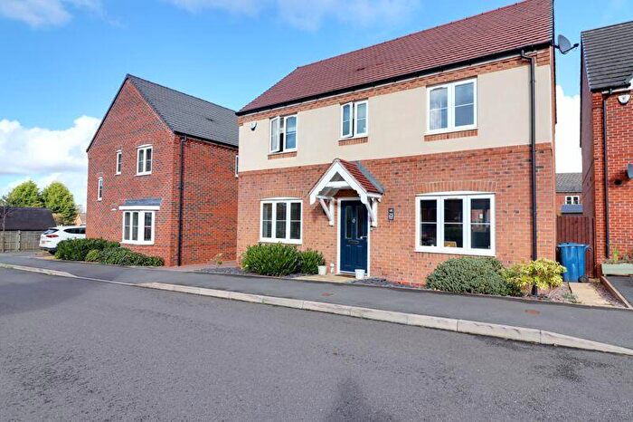 3 Bedroom Detached House For Sale In Devereux Gardens, Great Haywood, Staffordshire, ST18