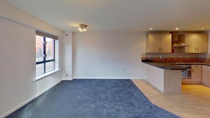 1 Bedroom Flat To Rent In Royal Victoria Court, Gamble Street, Nottingham, Nottinghamshire, NG7