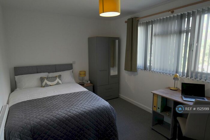 7 Bedroom End Of Terrace House To Rent In Scarborough Way, Coventry, CV4