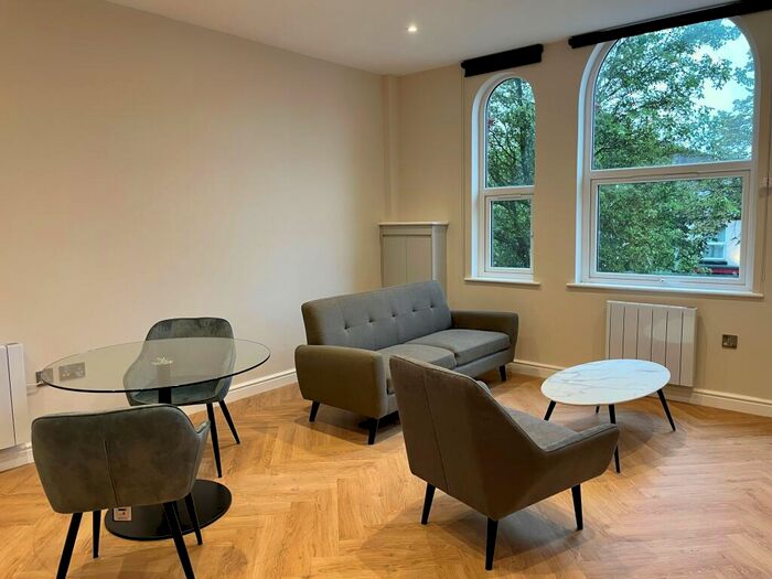 2 Bedroom Apartment To Rent In Grange Lane, Didsbury, M20