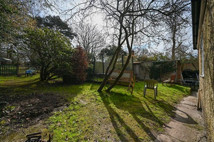 2 Bedroom Detached House For Sale In Furze Hill, Fordingbridge, SP6